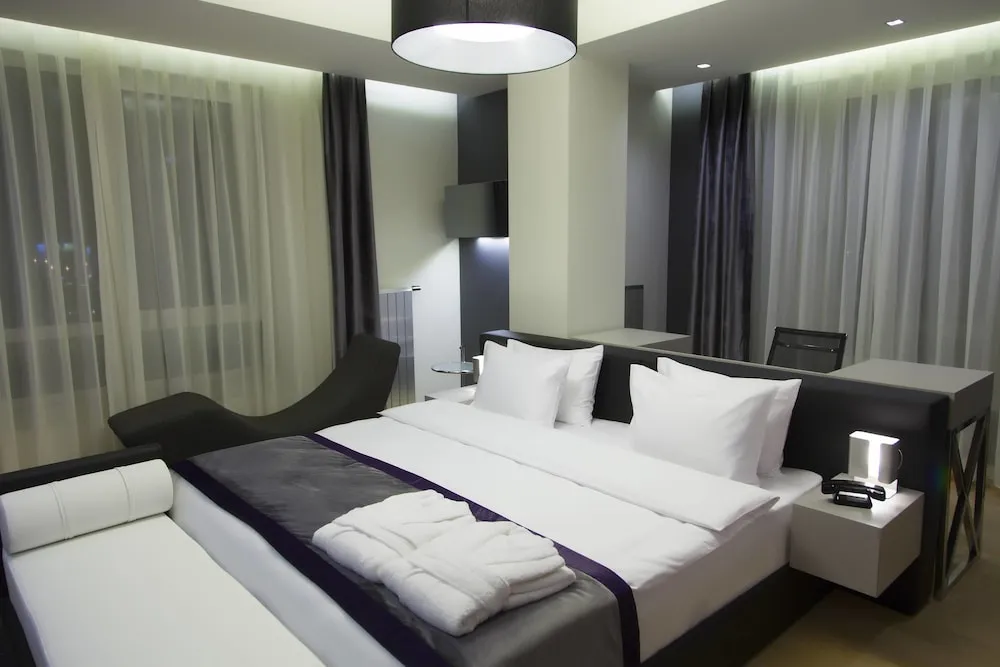 Superior Apart Daire, 2 Yatak Odası, Mutfak, Şehir Manzaralı