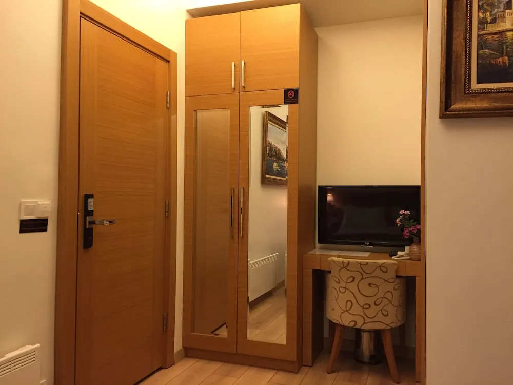 Standard Tek Büyük veya İki Ayrı Yataklı Oda