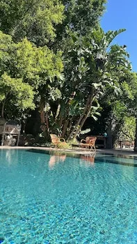 Bella Sombra Hotel