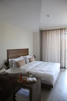 Bella Sombra Hotel