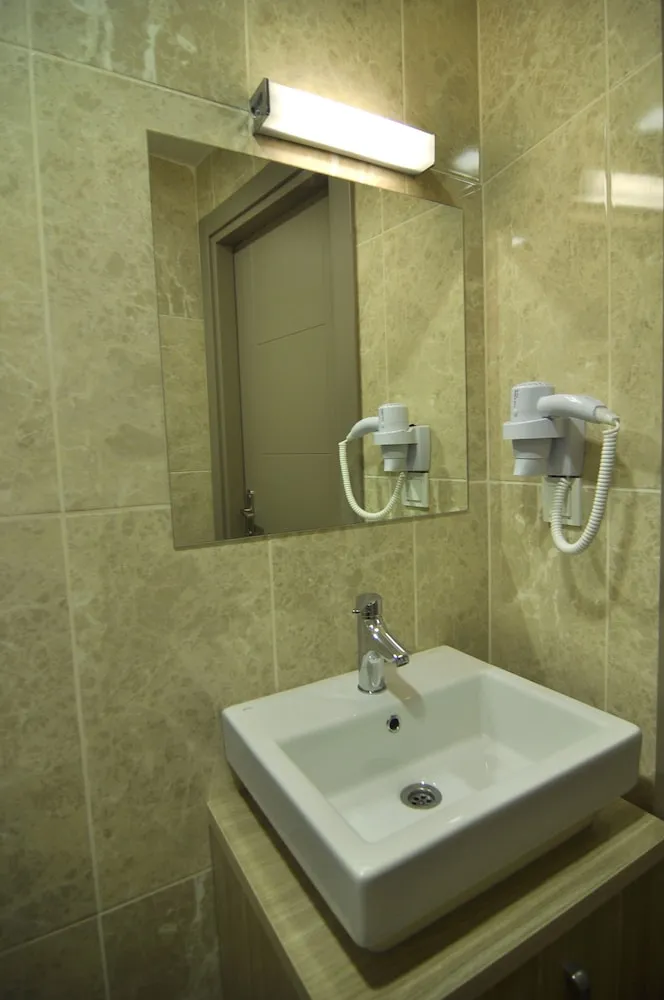 Tek Büyük veya İki Ayrı Yataklı Oda