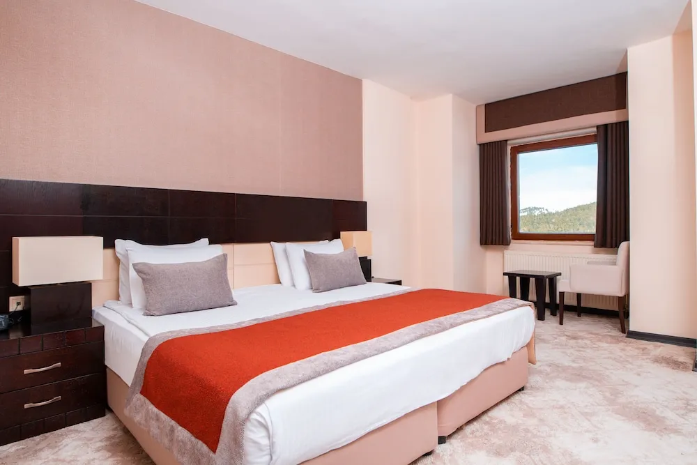 Deluxe Üç Kişilik Oda, Dağ Manzaralı