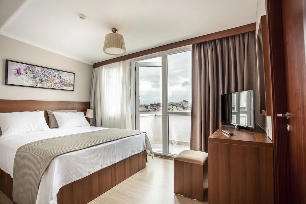Deluxe Tek Büyük Yataklı Oda, Şehir Manzaralı