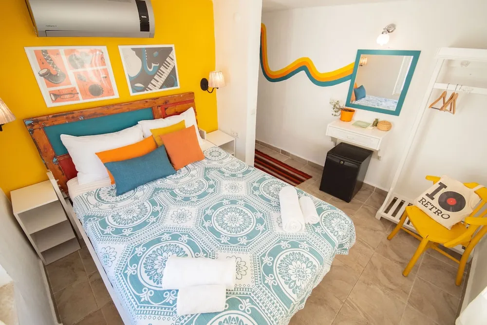 No 7 Concept Room with Sea View