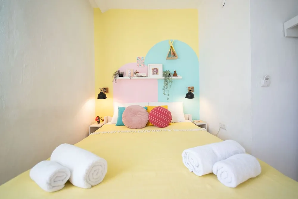 No 5 Concept Room with Sea View and Balcony