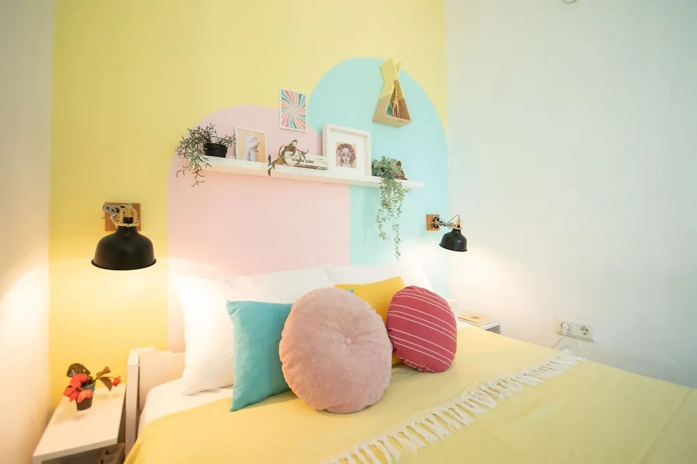No 5 Concept Room with Sea View and Balcony