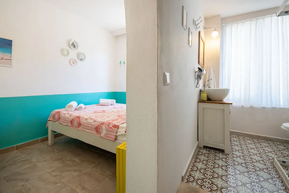 No 2 Standard Room