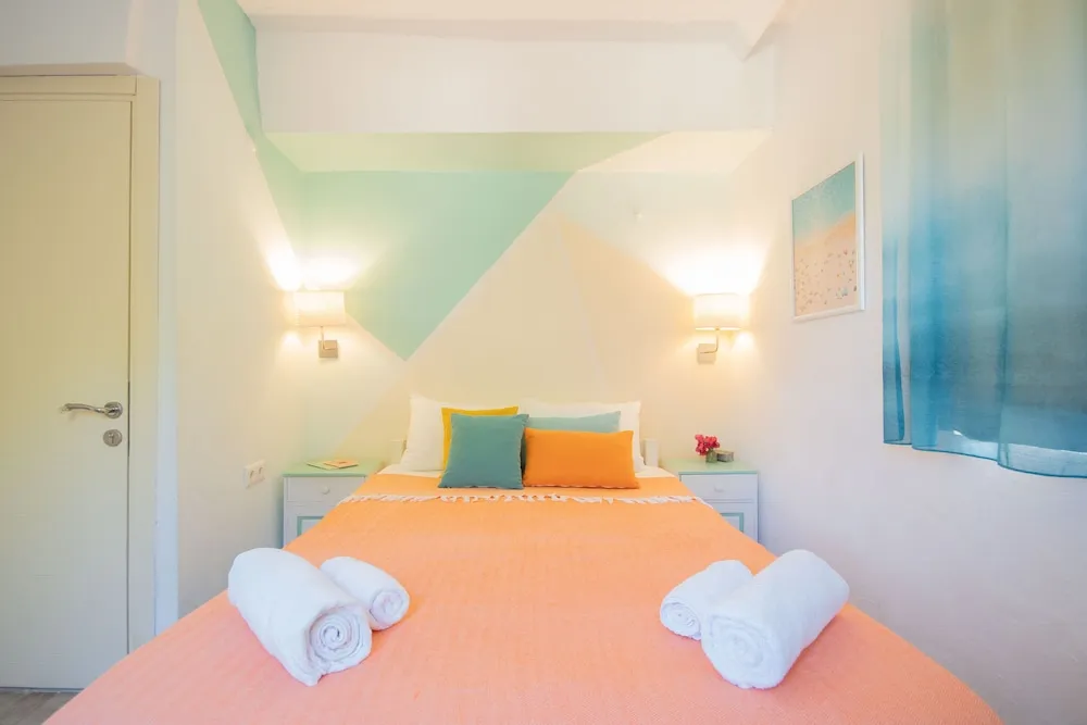 No 6 Concept Room with Balcony