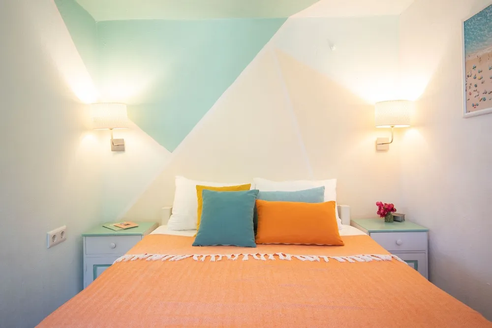 No 6 Concept Room with Balcony