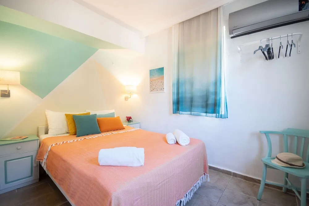 No 6 Concept Room with Balcony