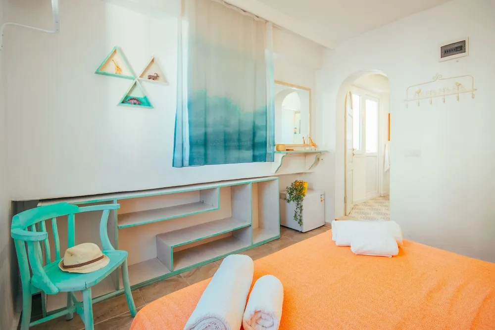 No 6 Concept Room with Balcony
