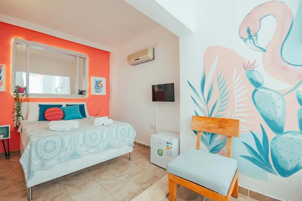 No 4 Comfort Room