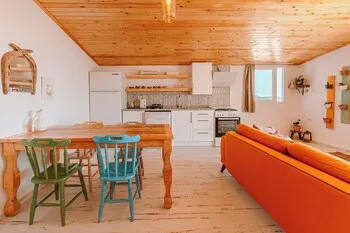 Kuytu Bed & Breakfast