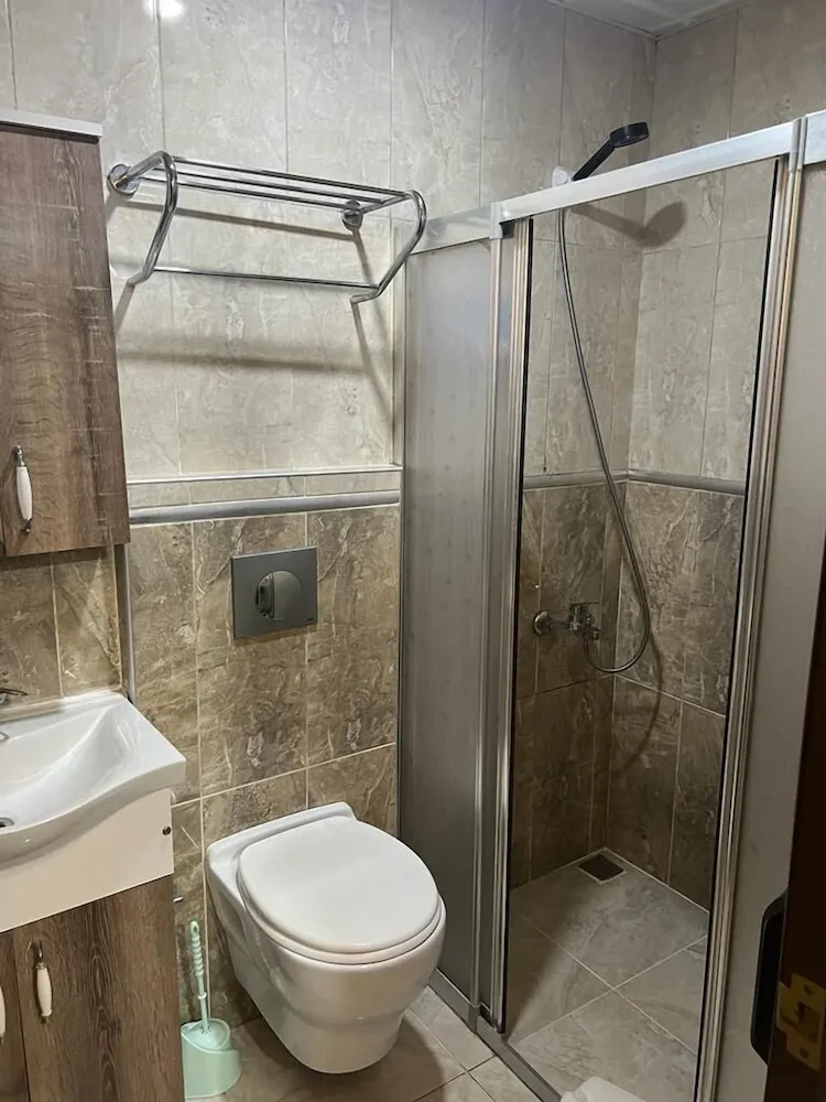 Tek Büyük veya İki Ayrı Yataklı Oda, Şehir Manzaralı