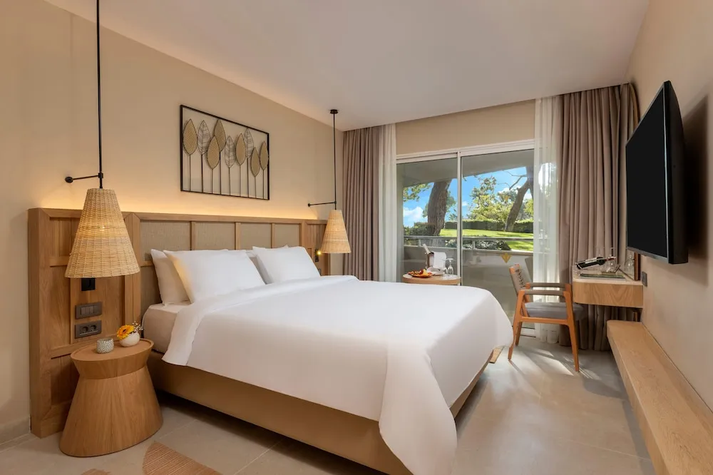 Deluxe Family Suite Bahçe Manzaralı