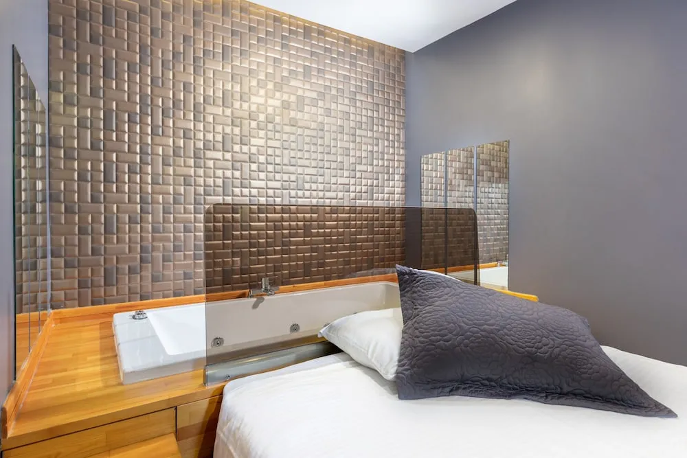 Queen  Suite Jacuzzi