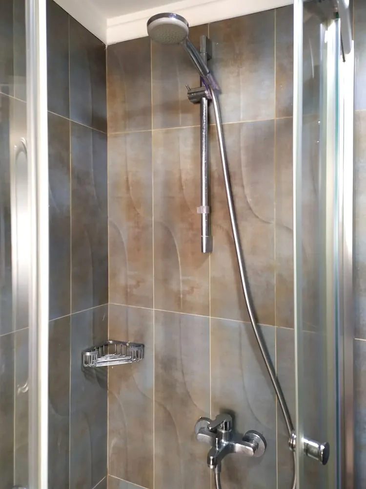 Standard Tek Büyük Yataklı Oda, Bahçe Manzaralı