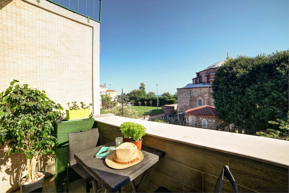 Deluxe Tek Büyük Yataklı Oda, Balkon