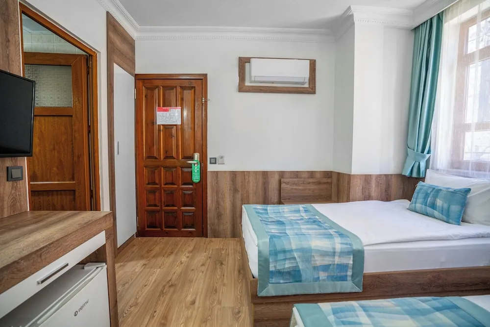 Superior Tek Kişilik Oda, 1 Yatak Odası, Şehir Manzaralı, Avlu