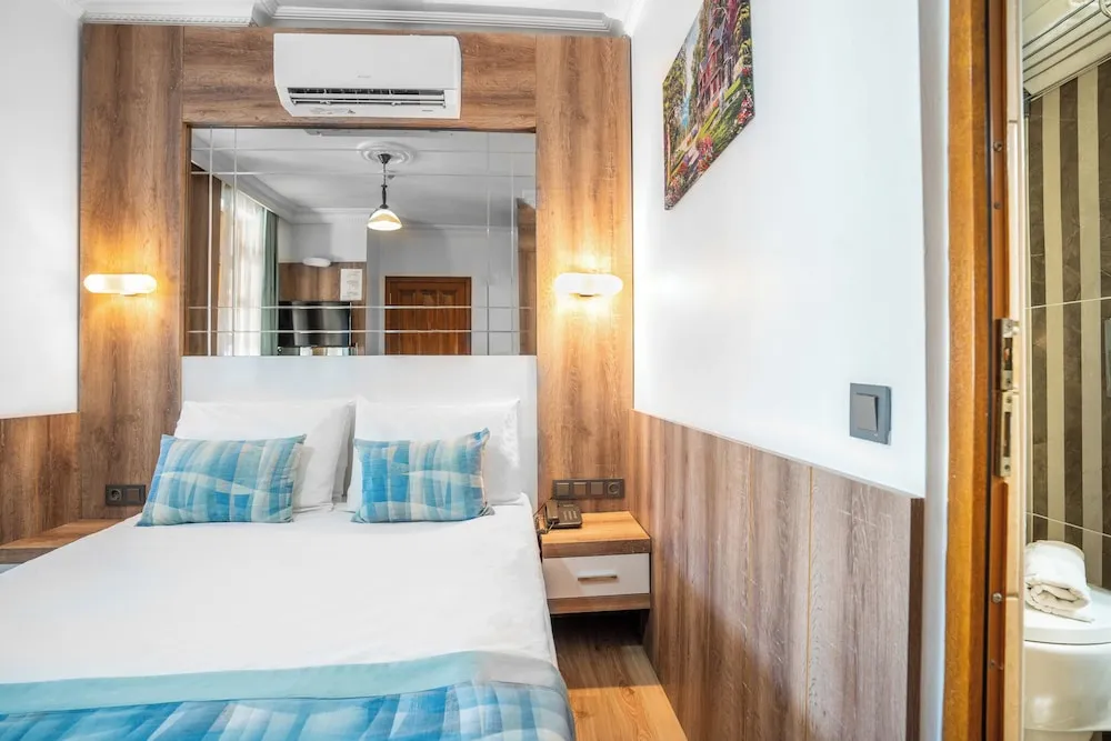 Superior Tek Kişilik Oda, 1 Yatak Odası, Şehir Manzaralı, Avlu