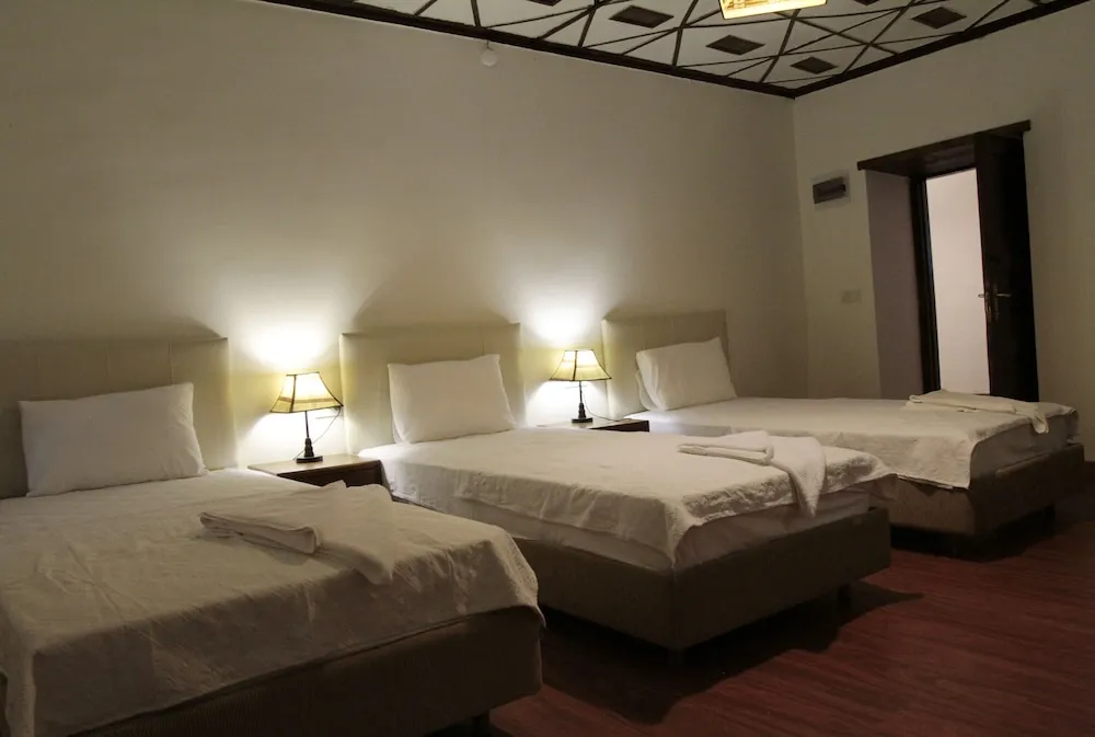 Deluxe Üç Kişilik Oda