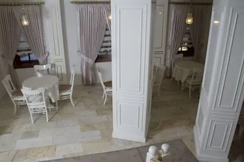 Ozkavak Hotel Kaleici