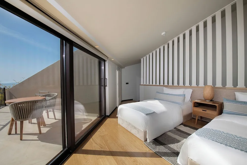 Ridge Terrace Family Sea View