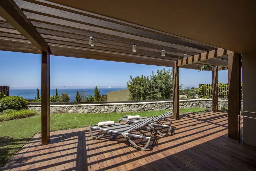 Ridge Terrace Family Sea View