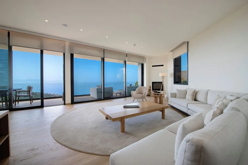 Panorama Pool Residence
