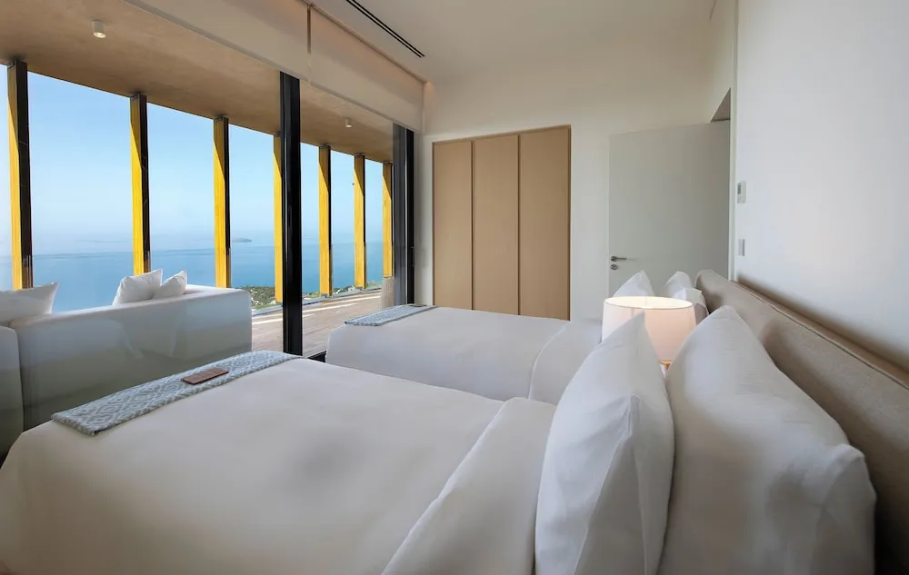 Panorama Pool Residence