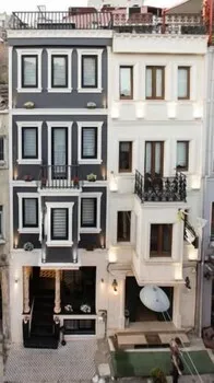 Taksim Doorway Suites