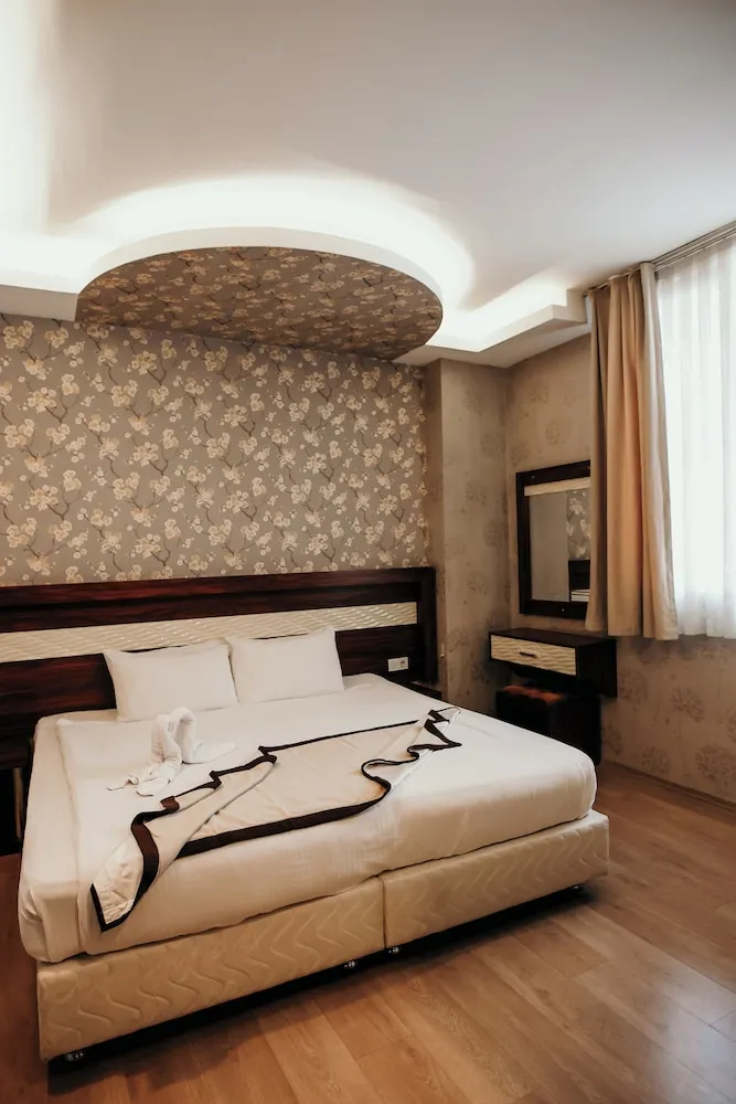 Deluxe Üç Kişilik Oda