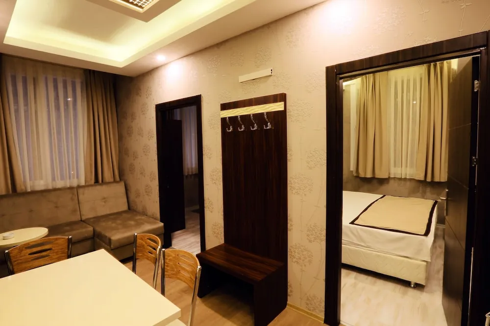 Deluxe Üç Kişilik Oda