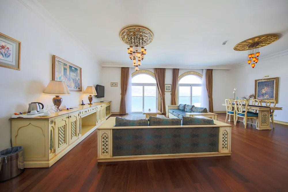 King Suite