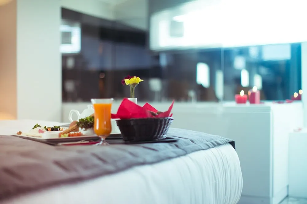 Honeymoon Süit, Sıcak Su Küveti