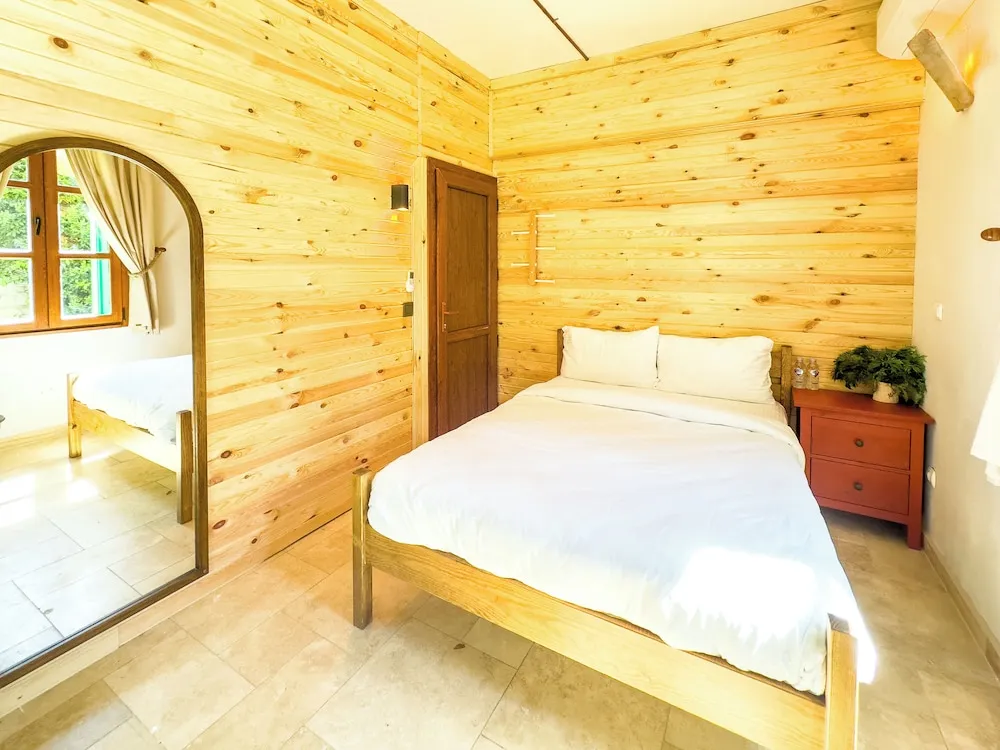 Comfort Tek Büyük Yataklı Oda