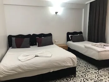 Reydel Hotel