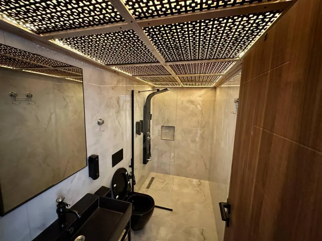 1 + 1 Daire,Nehir Manzaralı,Jakuzili ve Saunalı