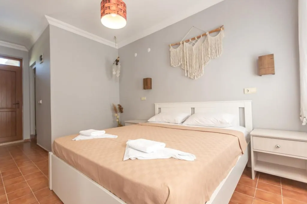 Standart 2 Kişilik Oda Bahçe Manzaralı