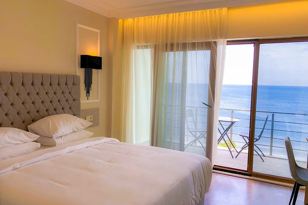 Standart Oda,Deniz Manzaralı,Balkonlu