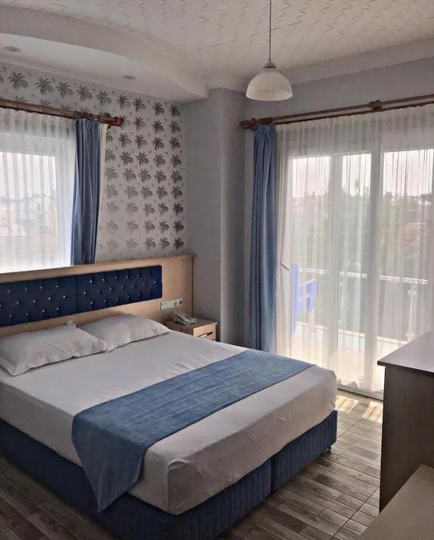Standart Oda,Deniz veya Kara Manzaralı