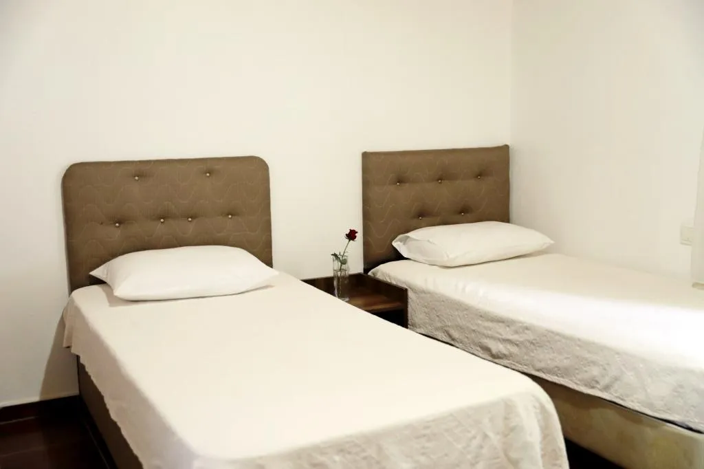 Standart Oda,Bahçe Manzaralı,Balkonlu