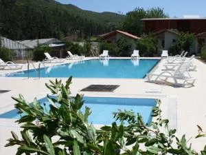 Olimpos Vadi Houses