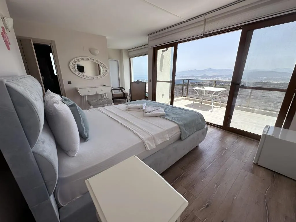 Suit Oda,Deniz Manzaralı,Jakuzili