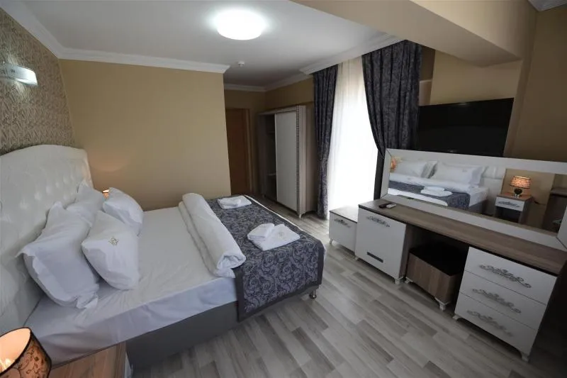 Standart Oda,Kara Manzaralı