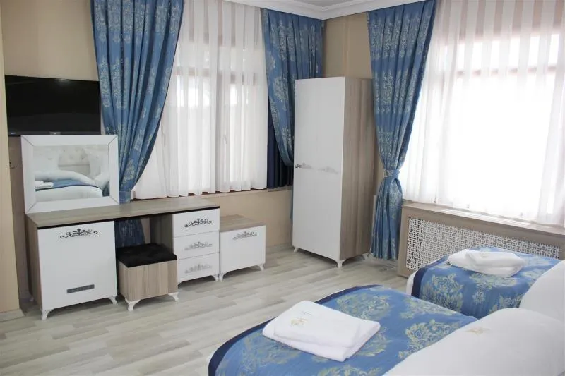 Standart Oda,Kara Manzaralı