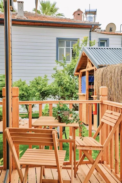 House,Havuz Manzaralı,Klimalı