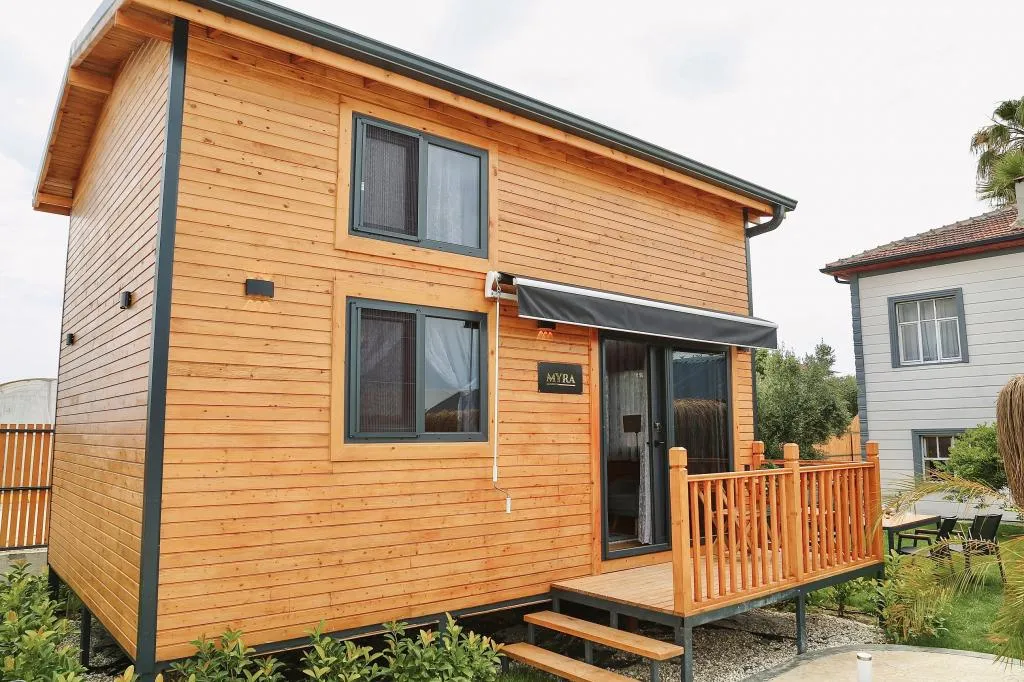House,Havuz Manzaralı,Klimalı