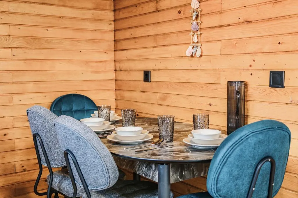 House,Havuz Manzaralı,Klimalı