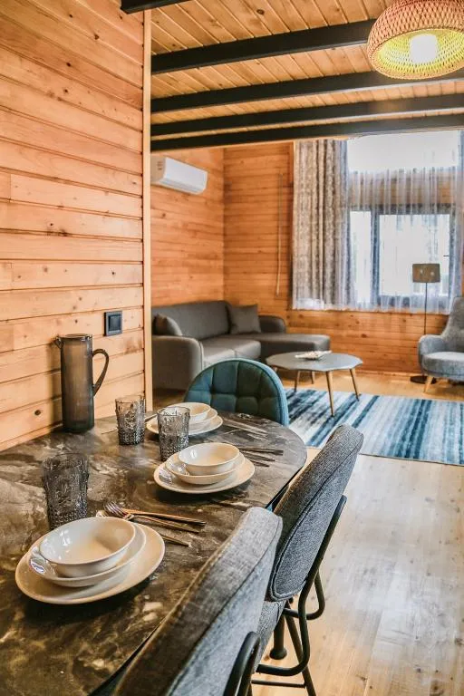 House,Havuz Manzaralı,Klimalı